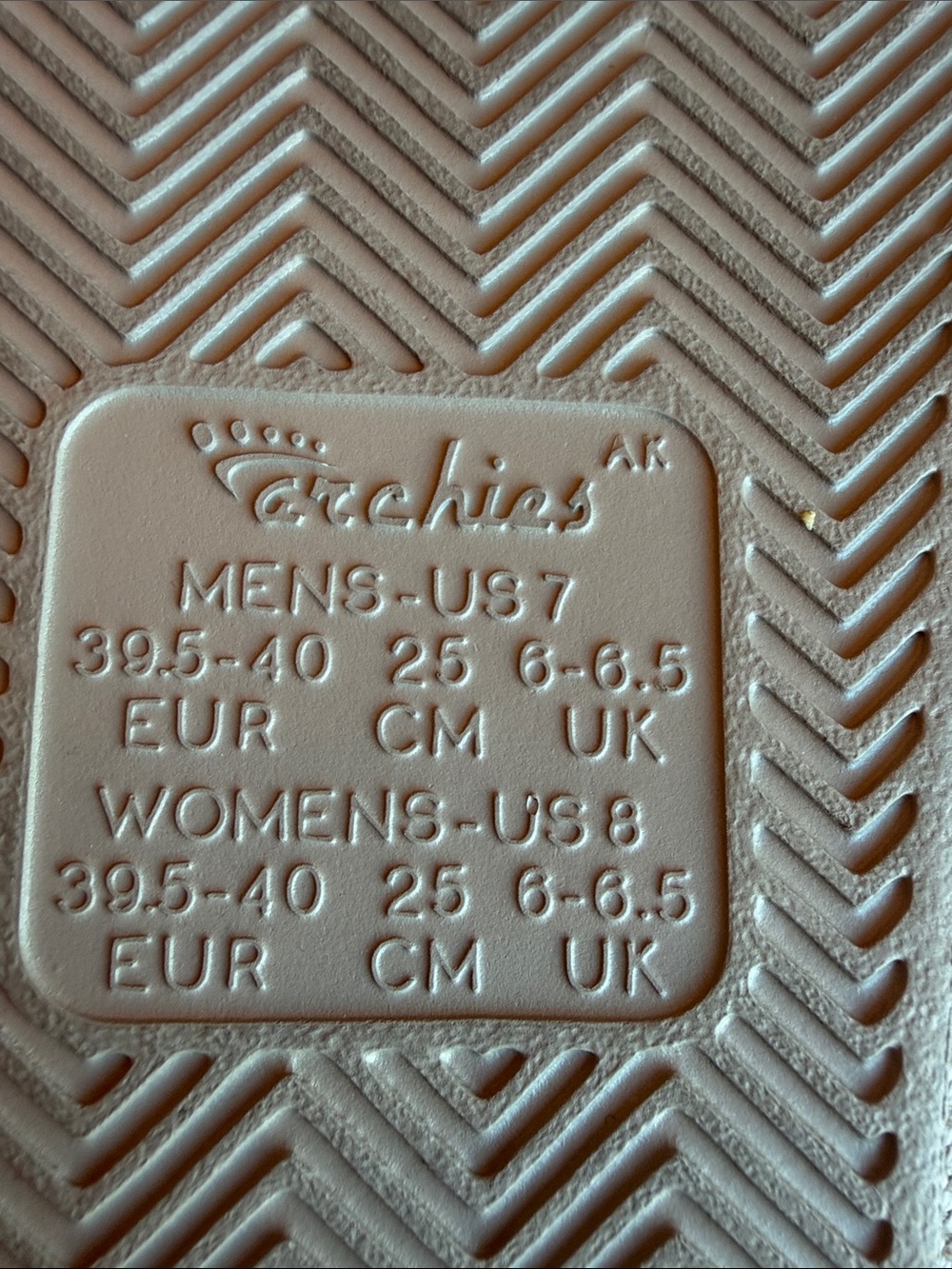 Women Archie’s size 8 - Picture 3 of 4